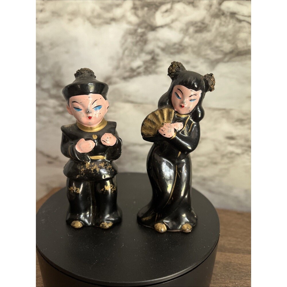 Vintage 1950's Japan Salt & Pepper Shakers